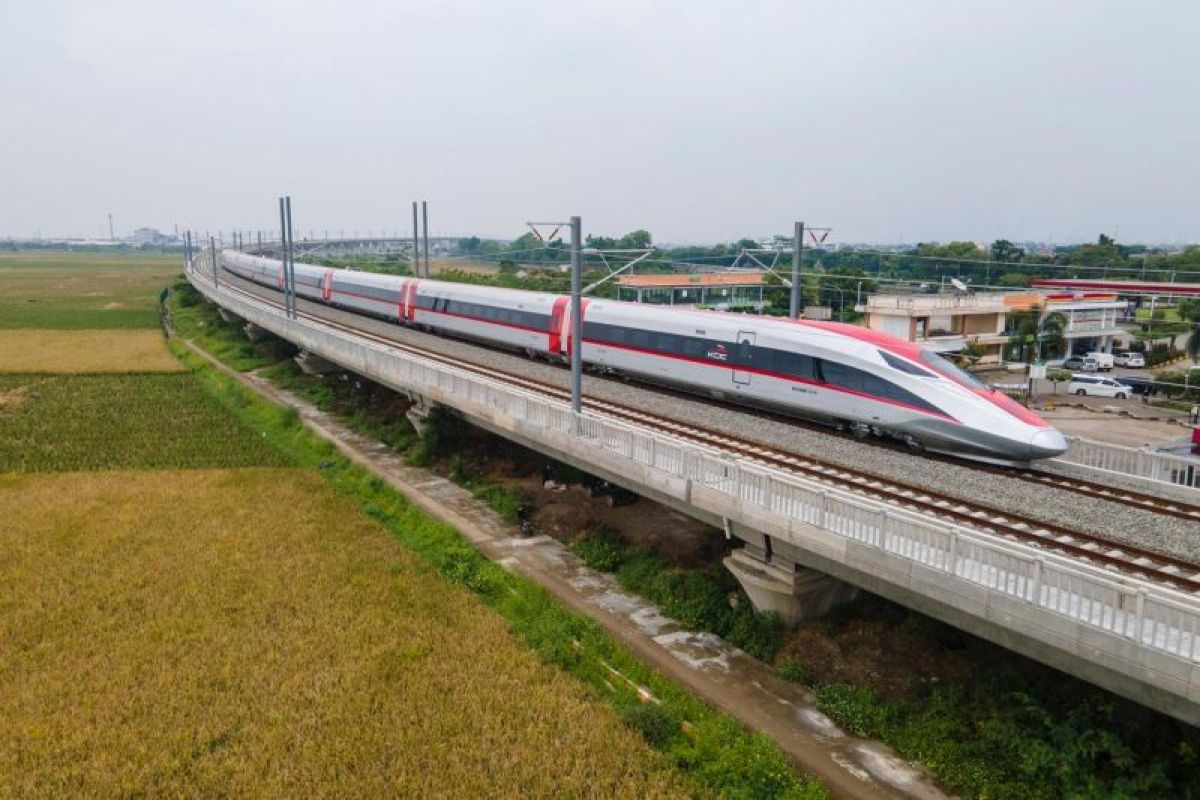 Jumlah penumpang Whoosh capai angka 14 ribu per hari