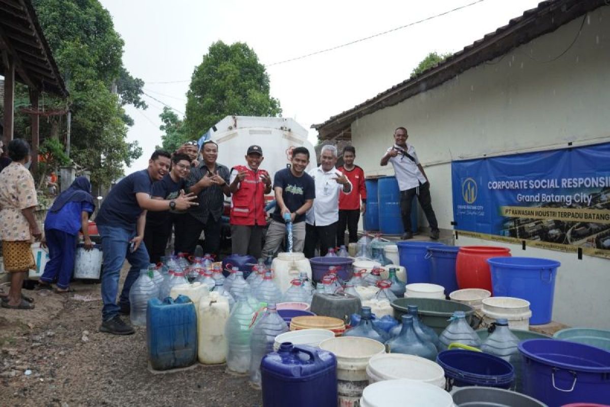 KITB salurkan 75 ribu liter air bersih ke warga terdampak  kekeringan