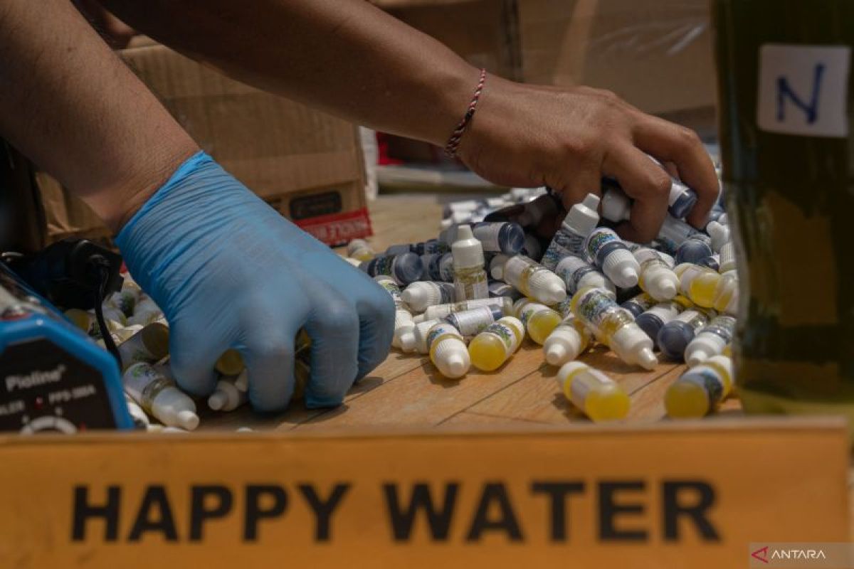 Jaksa tuntut mati dua peracik narkoba "happy water" di Semarang