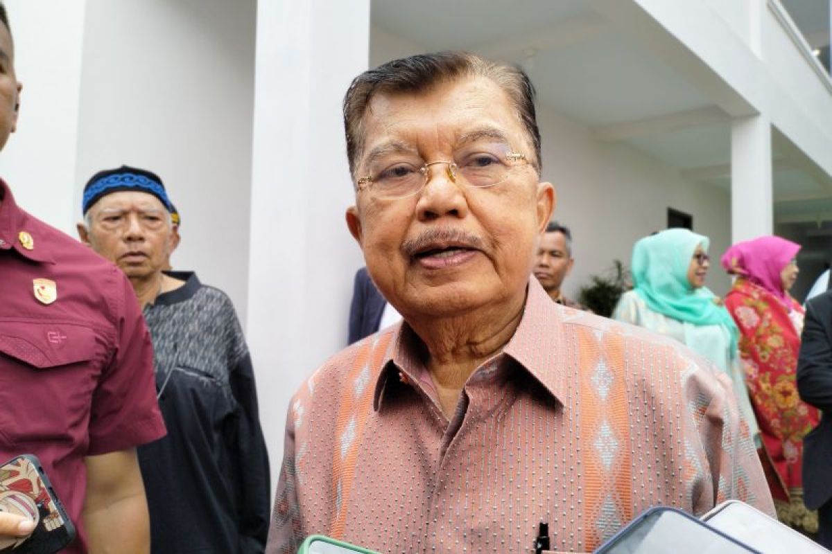 Jusuf Kalla tegaskan perempuan tidak boleh abaikan pendidikan