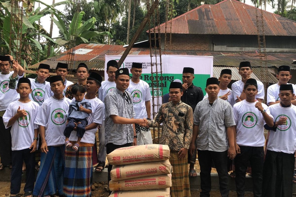 Relawan Ganjar bantu peningkatan mutu pendidikan Pondok Pesantren di Sumbar