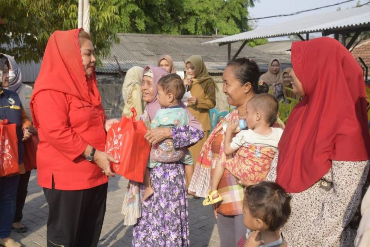 Pemkot Semarang gelar pasar murah sasar pekerja kawasan  industri