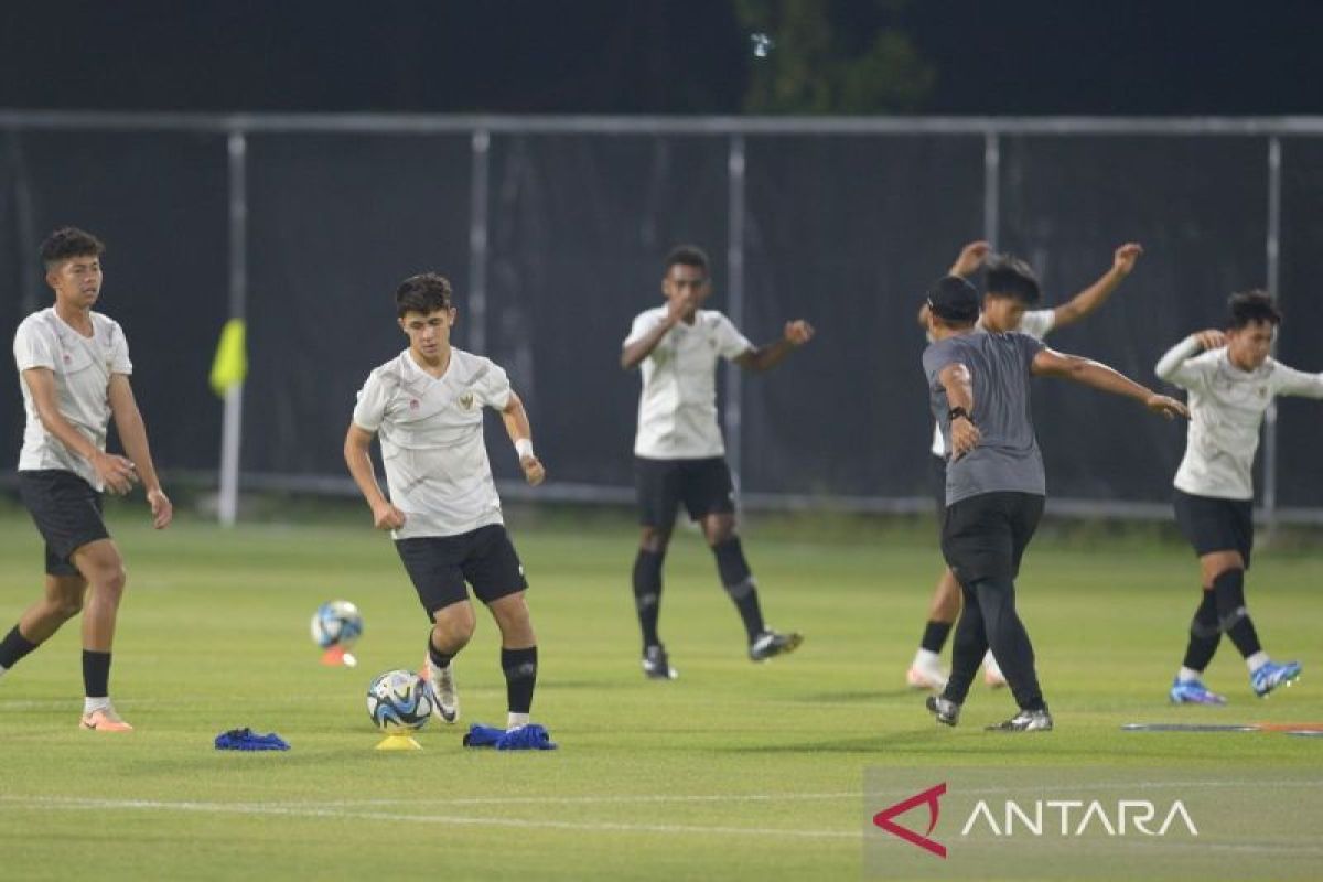 Musisi Jepang Hiroaki Kato mengcover lagu resmi timnas Indonesia "Bersama Garuda"