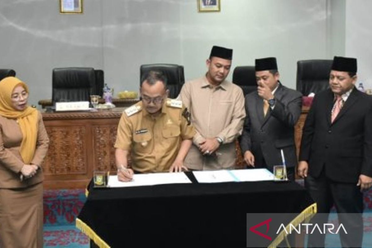 DPRD dan Penjabat Bupati Kampar Teken KUA-PPAS APBD Perubahan 2023