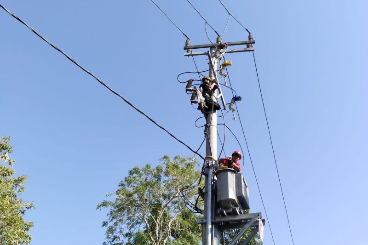 PLN hadirkan listrik 24 jam di 6 dusun terpencil di Kabupaten Wajo