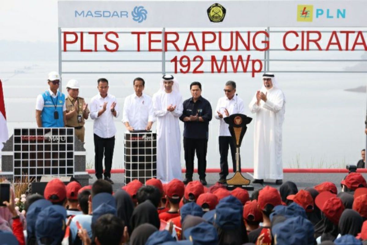 Presiden resmikan PLTS Terapung Cirata 192 MWp, terbesar di Asteng