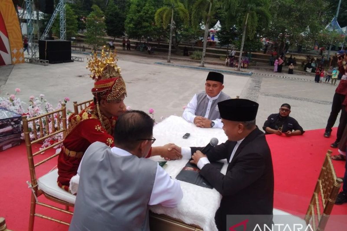 Pangkalpinang menikahkan 74 pasang pengantin