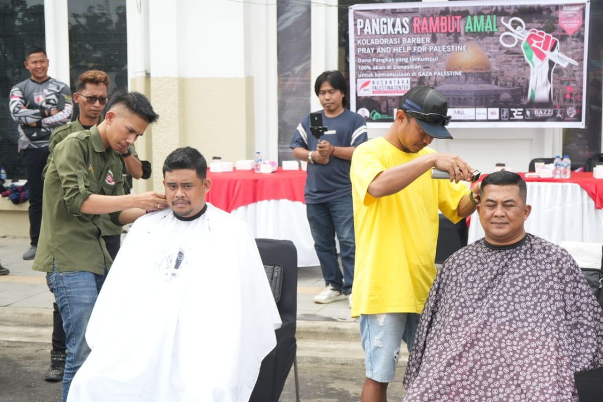 Wali Kota Bobby potong rambut bentuk  peduli Palestina