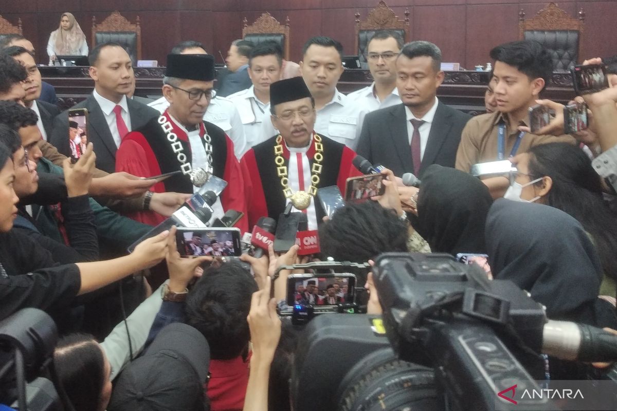 Ketua Mahkamah Konstitusi siap ingatkan hakim konstitusi jika ada konflik kepentingan