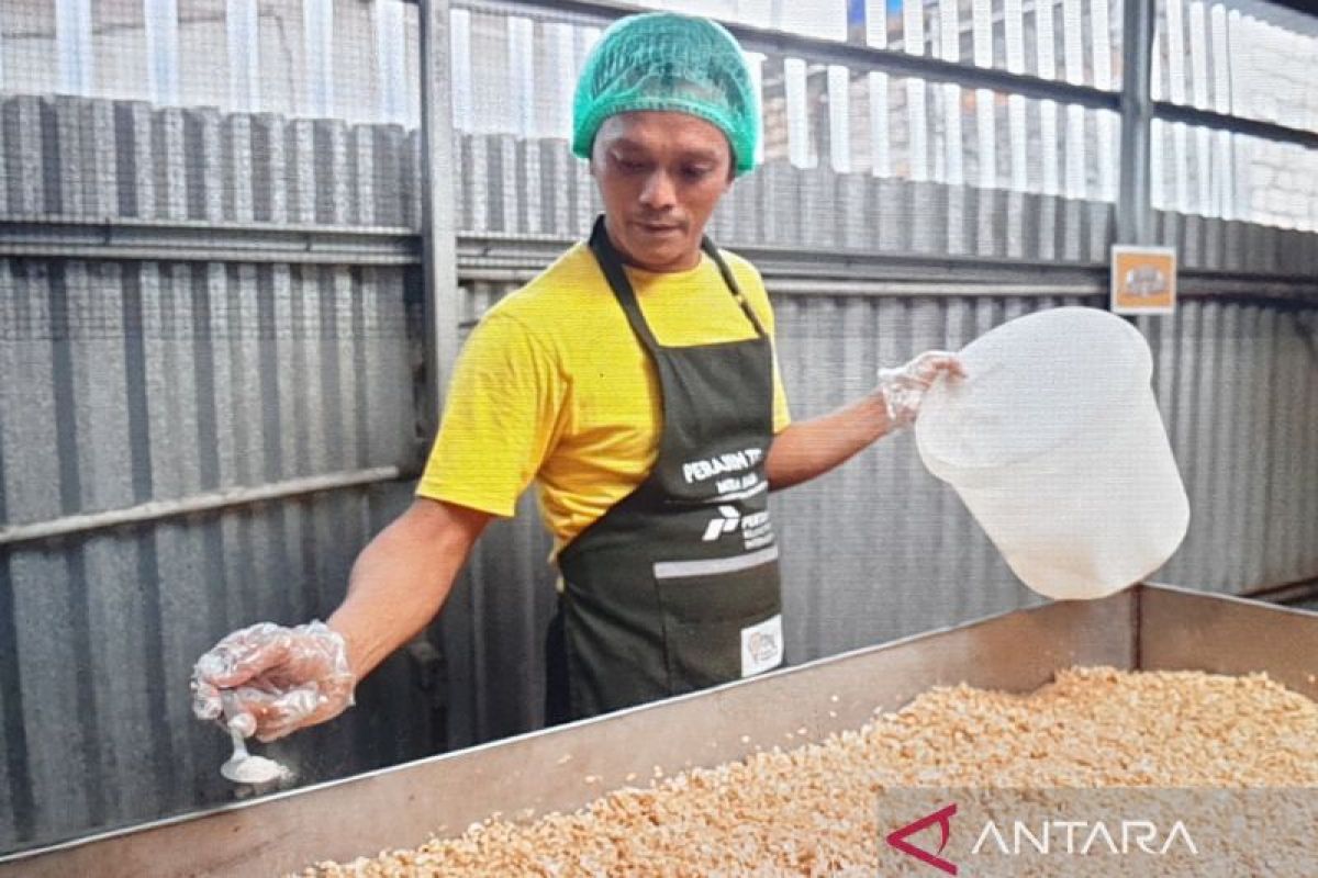 Kilang Pertamina Plaju bantu perajin  tempe Palembang olah air limbah