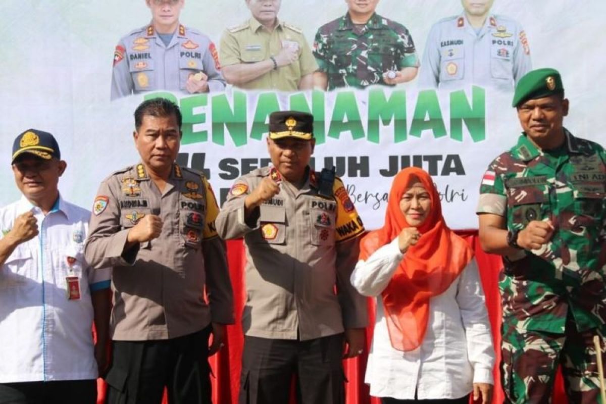 Menjaga lingkungan, Polda Kaltara gelar "Penanaman Sepuluh Juta Pohon Bersama Polri"