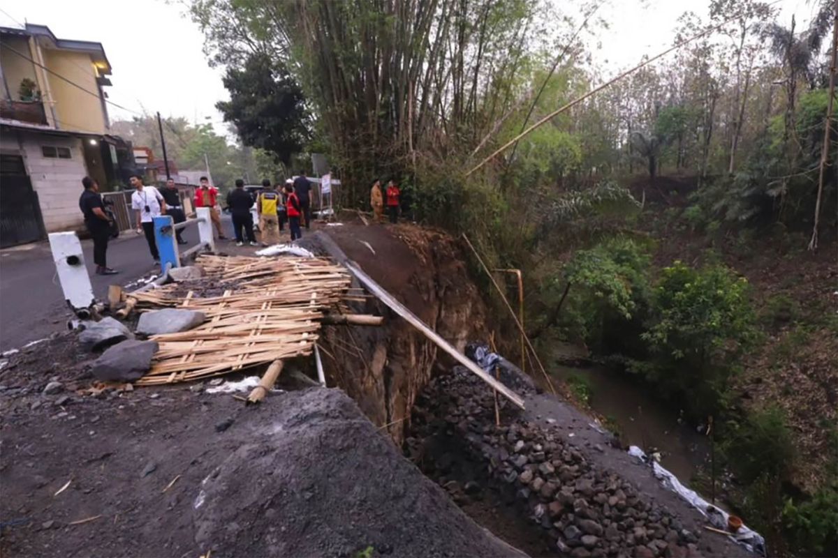 Lokasi pembangunan infrastruktur di Desa Mojorejo, Kecamatan Junrejo, Kota Batu, Jawa Timur. ANTARA/HO-Prokopim Setda Kota Batu.  Target kami saat puncak arus kunjungan wisatawan akhir tahun 2023, Kota Batu akan dipadati para wisatawan