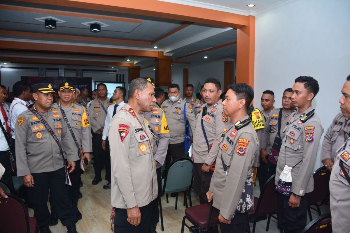 Kapolda NTT ingatkan personelnya fokus pada pengamanan pemilu