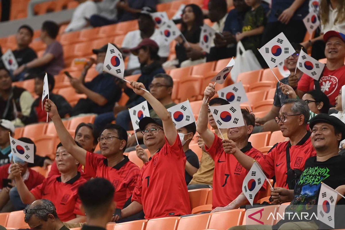 Pelatih timnas Byun Sunghwan memantau kondisi Bandung kesiapan pertandingan