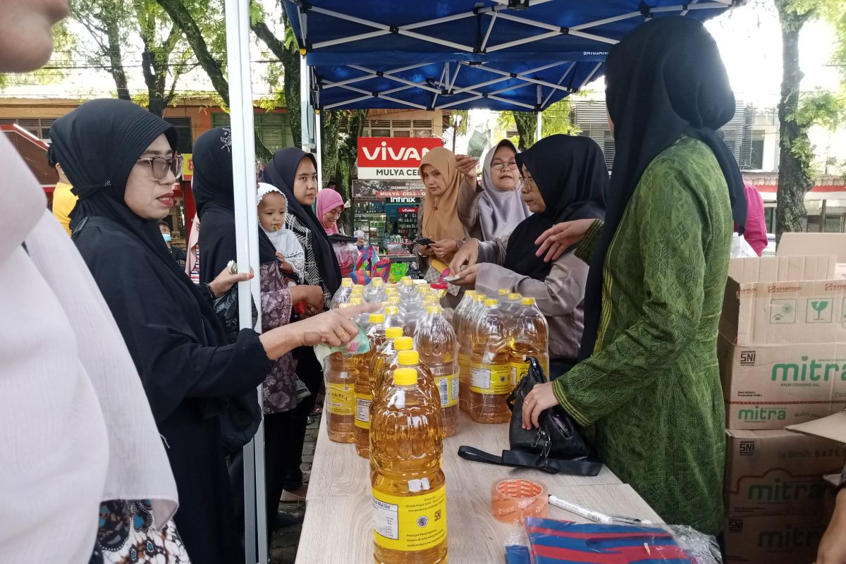 Harga bahan pokok melonjak, Pemkab Tanah Datar kembali gelar operasi pasar