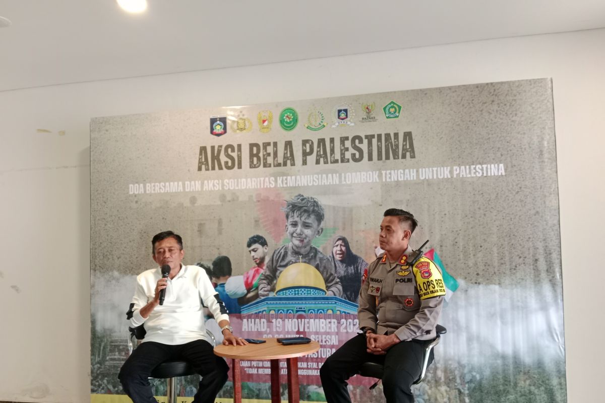 Bupati Lombok Tengah mengajak warga ramaikan aksi bela Palestina