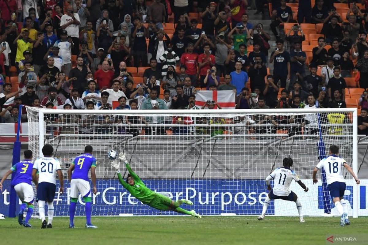 Piala Dunia U-17 2023 - Pelatih Inggris terkesan dengan atmosfer pendukung di JIS