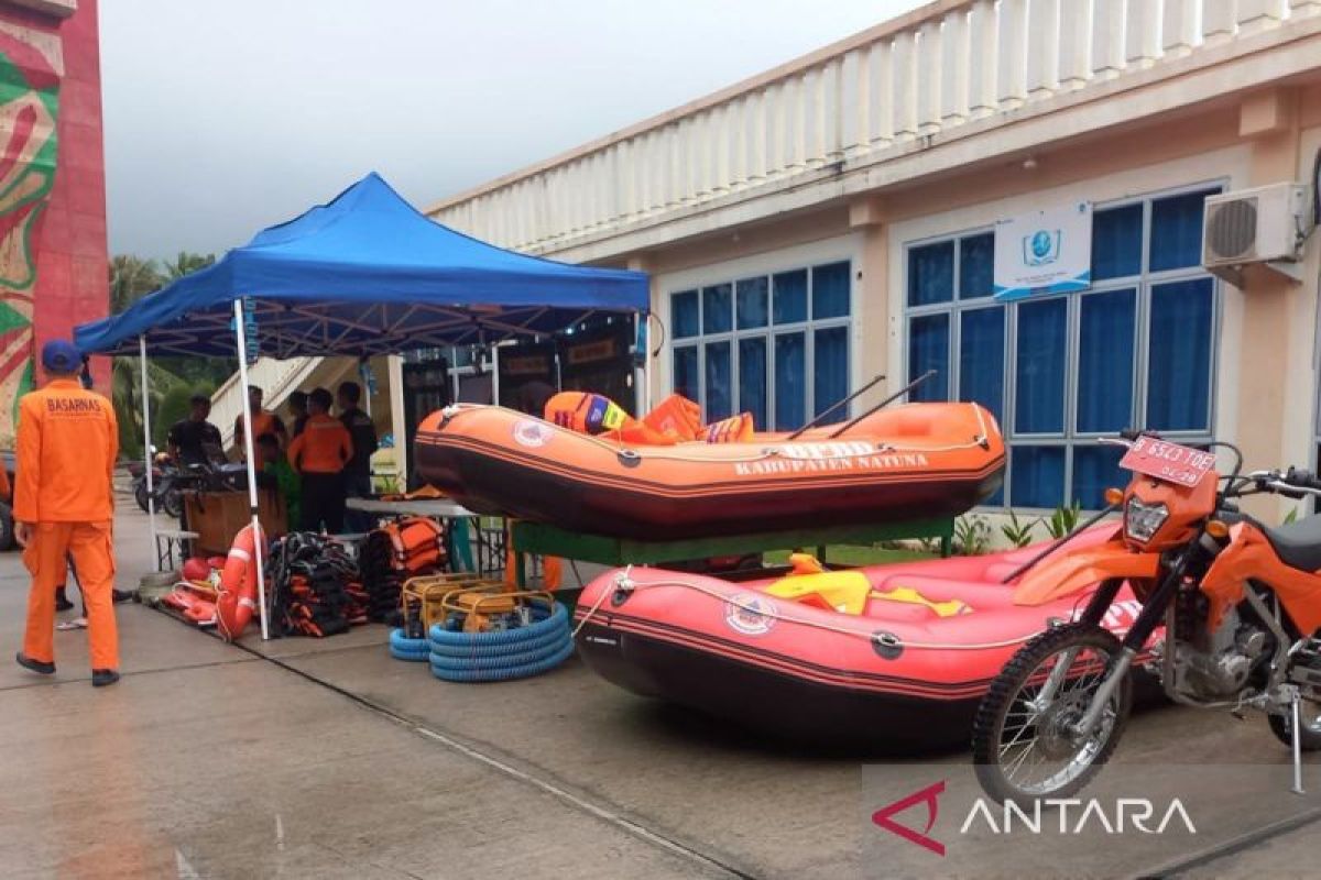 Tim SAR Natuna dirikan posko penanganan banjir