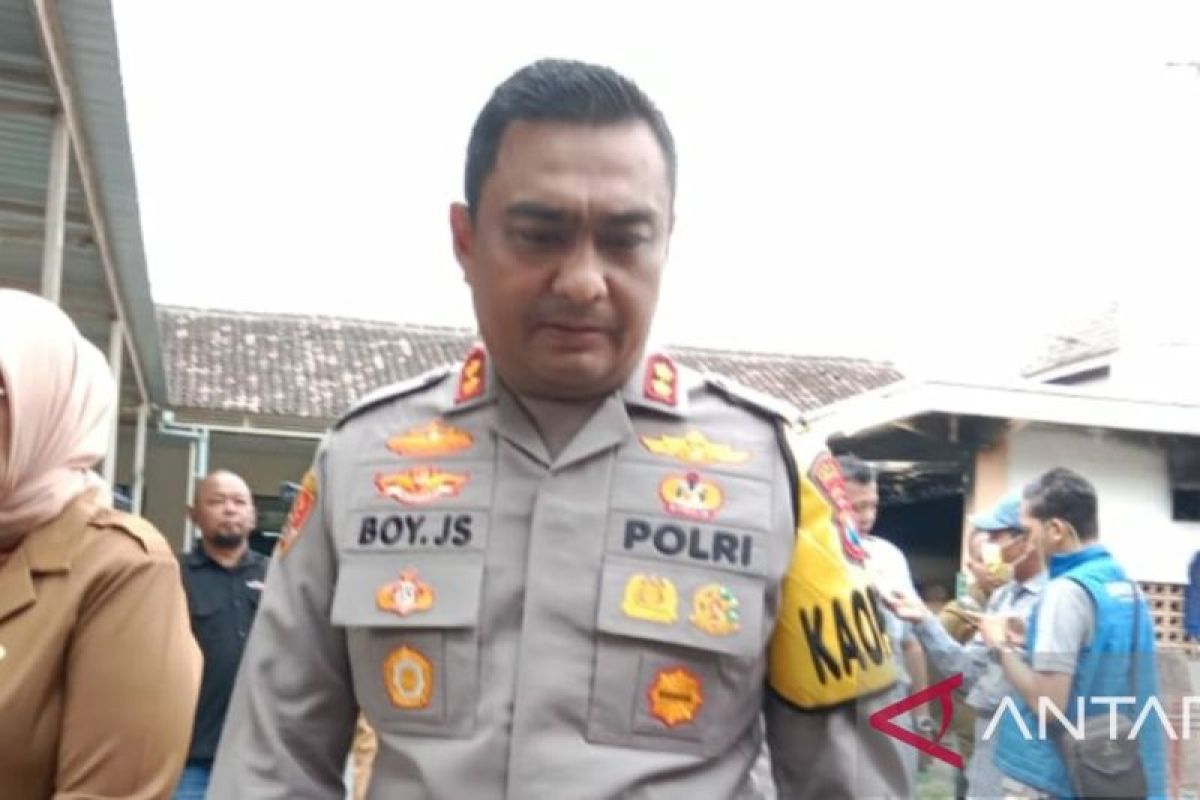 Delapan korban tewas KA vs Elf dibawa ke rumah duka Surabaya