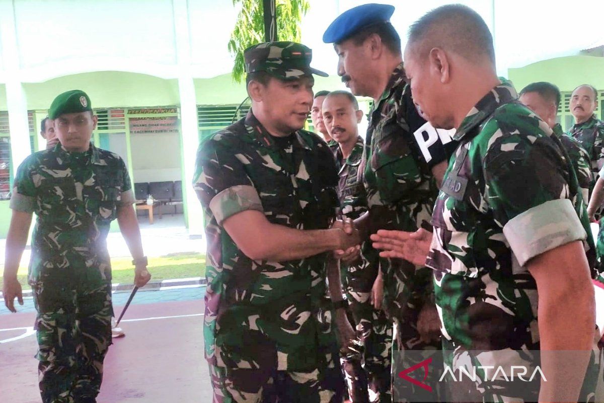 Danrem 102/Panju Panjung ingatkan anggotanya jangan terlibat politik praktis