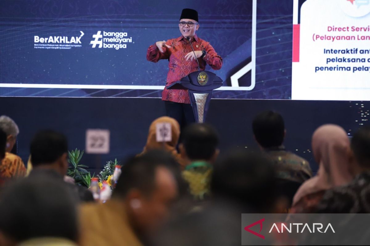 Azwar Anas ajak instansi bangun "jalan tol" pelayanan publik digital