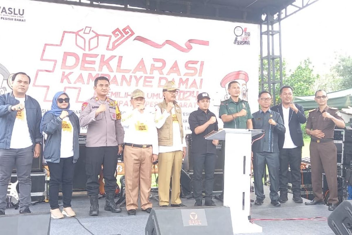 Polisi amankan Deklarasi Kampanye Damai Pemilu 2024 di Pesisir Barat