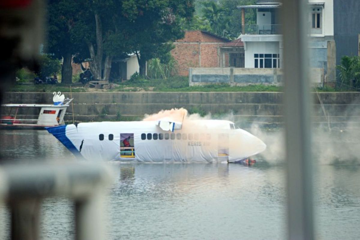 Bandara Jambi melatih komite keselamatan atasi keadaan darurat