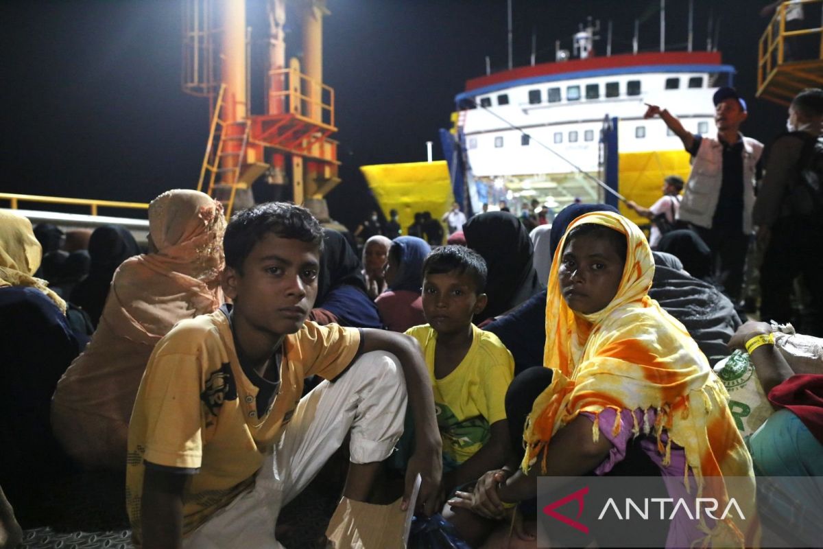 219 imigran Rohingya direlokasi ke eks kantor imigrasi Lhokseumawe