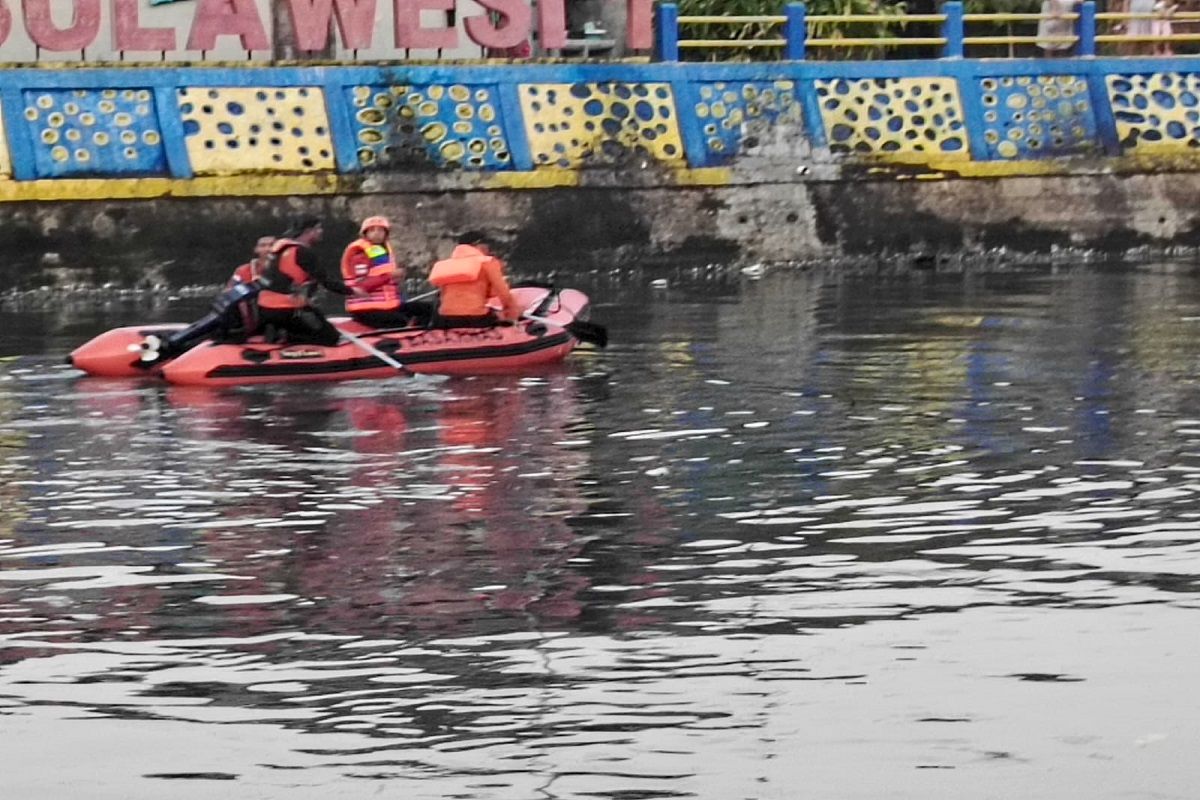 Pencarian balita hanyut oleh SAR di Manado masuk hari ketiga