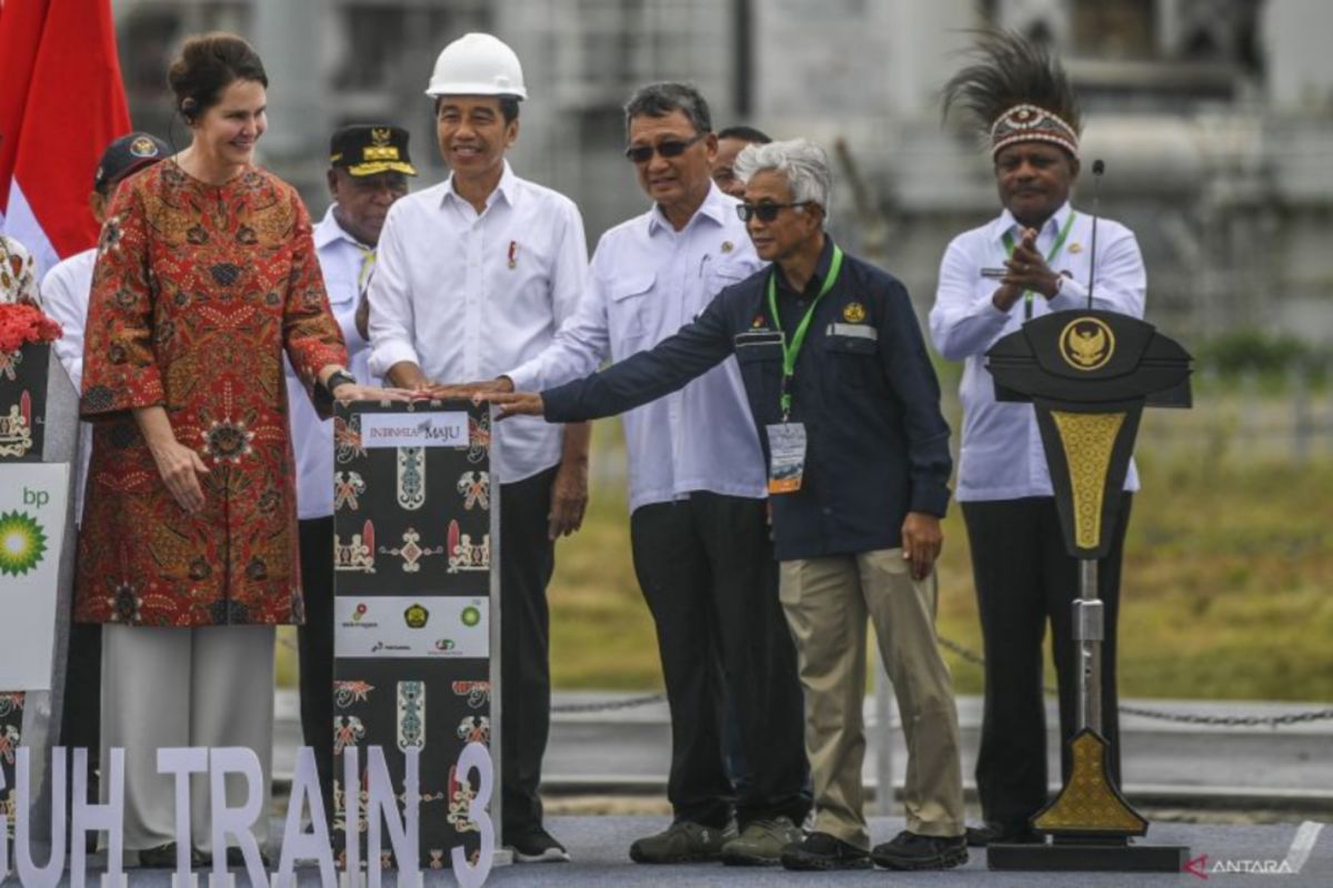 Presiden resmikan kilang Tangguh Train 3