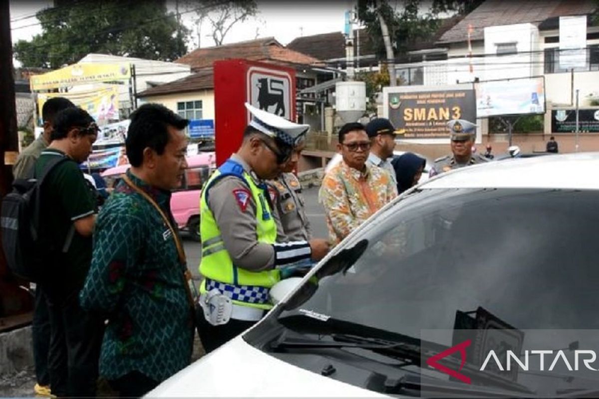 Kota Sukabumi Jabar optimistis pendapatan pajak kendaraan tercapai