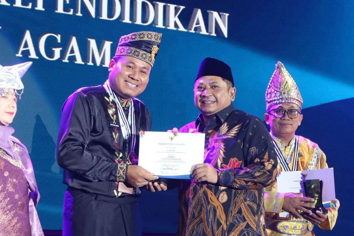 Kepala MAN I Kuansing raih terbaik 1 Anugerah GTK Nasional