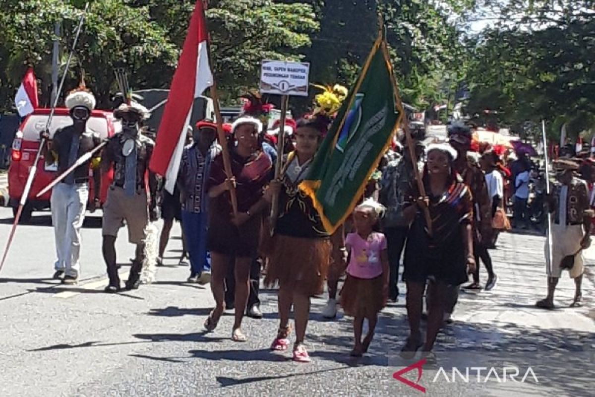 Plt Sekda Biak lepas Parade Budaya Nusantara puncak STC 2023