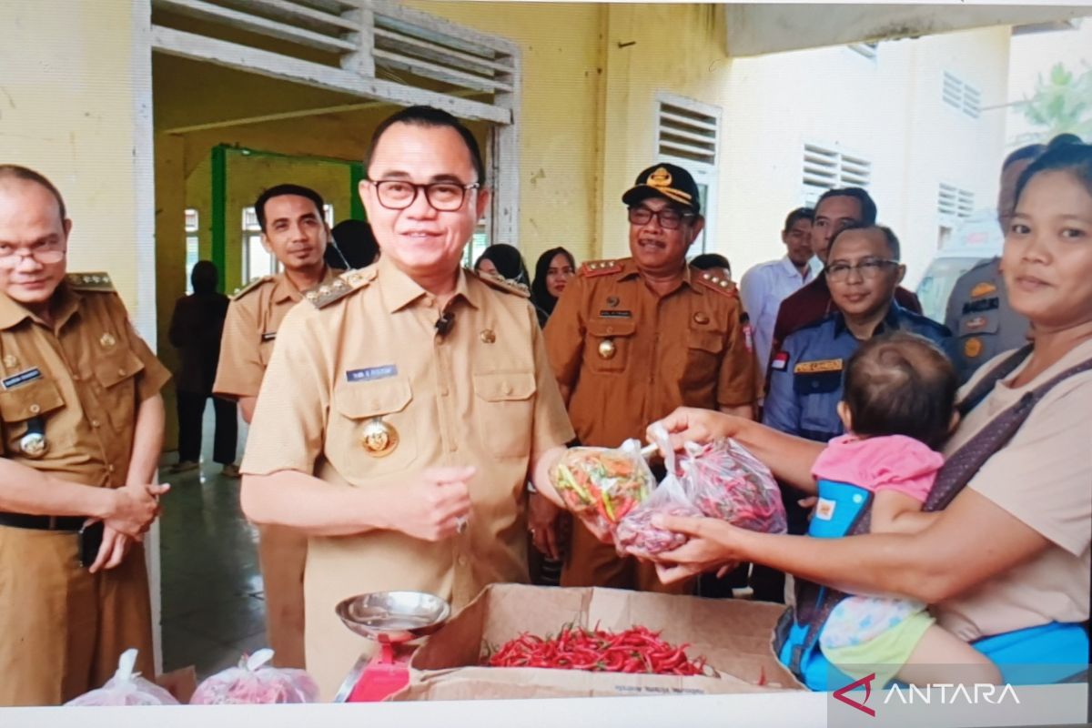 Banyuasin gelar pasar murah kebutuhan pokok