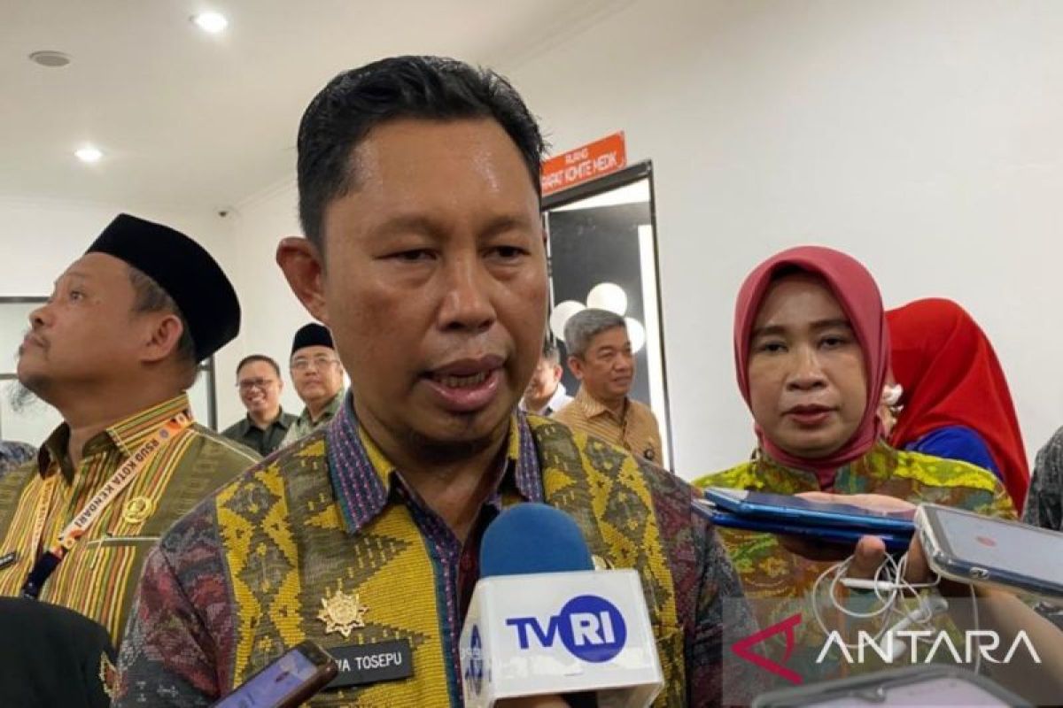 Pemkot Kendari imbau warga siap siaga hadapi musim hujan