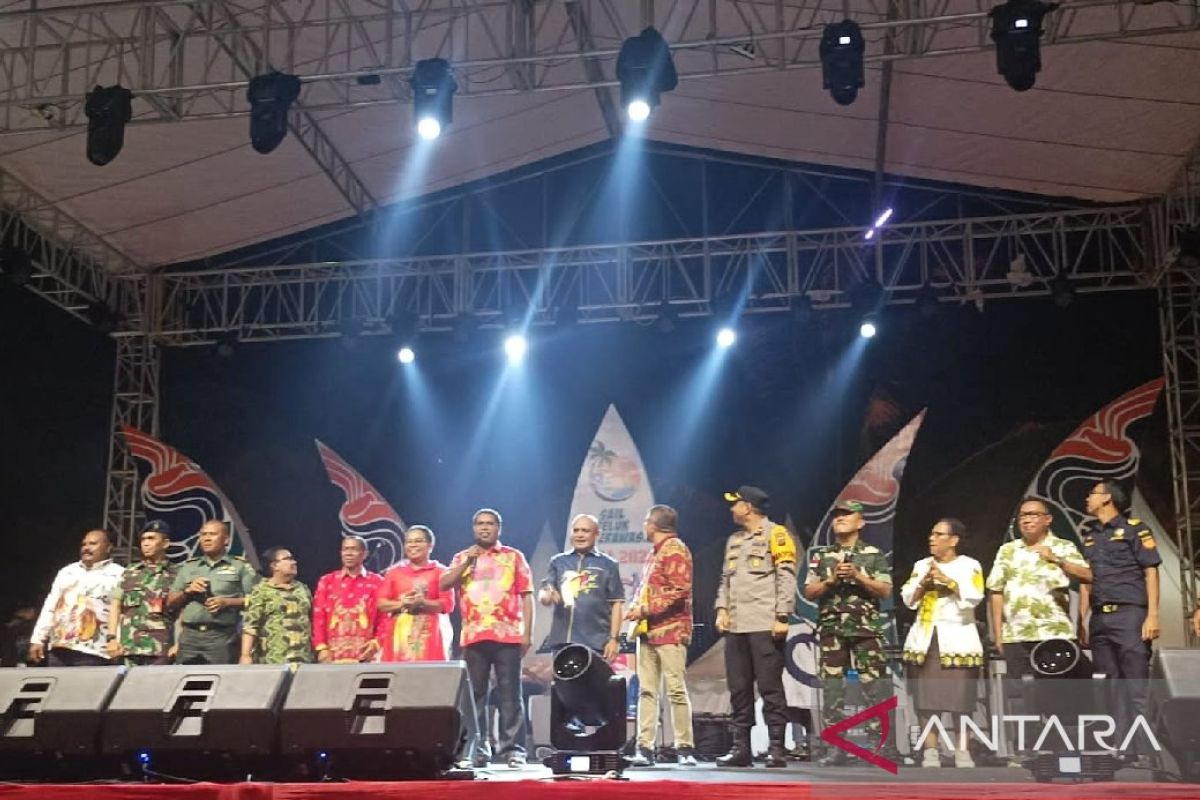 Sail Teluk Cenderawasih mengangkat budaya Biak "go internasional"