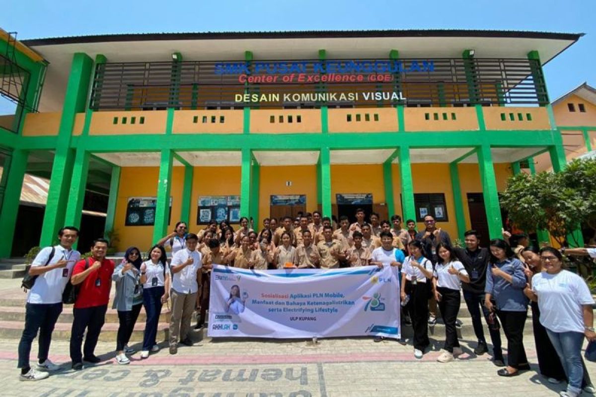 PLN sosialisasi layanan lewat PLN Mobile Goes To School