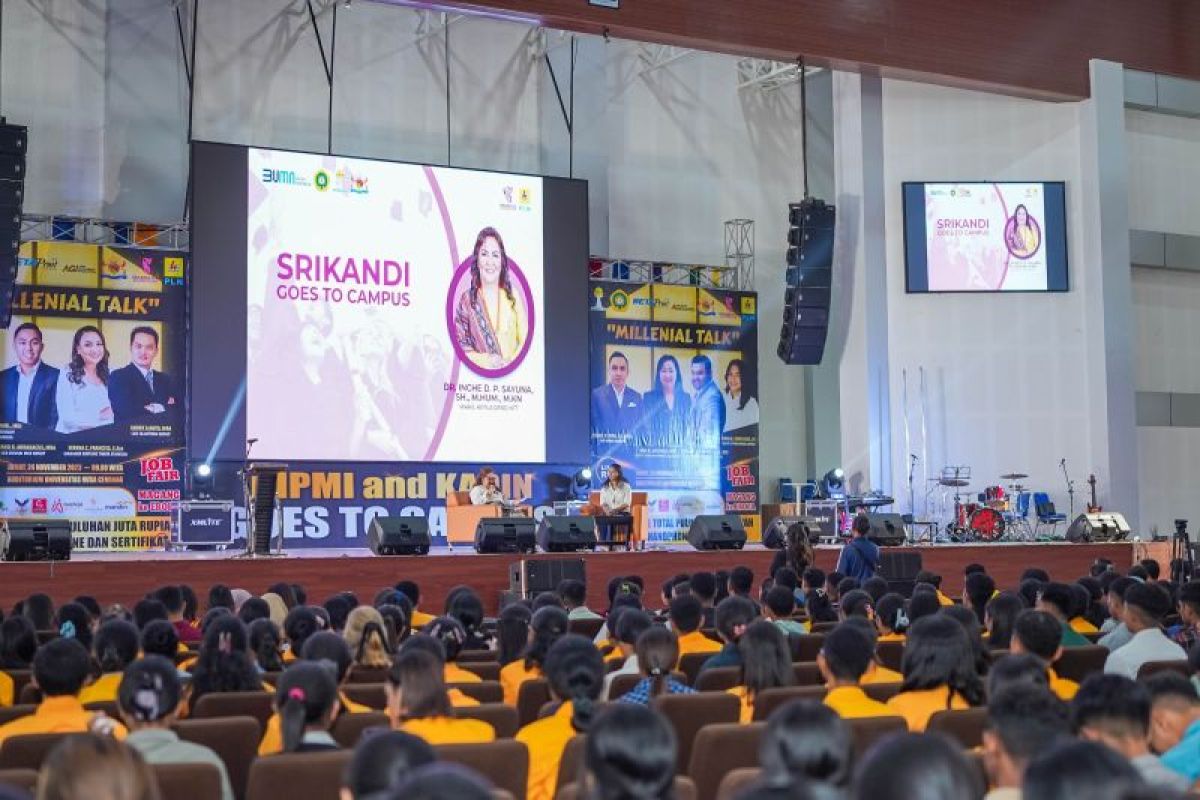 Srikandi PLN NTT ajak generasi muda percaya diri lewat Goes To Campus