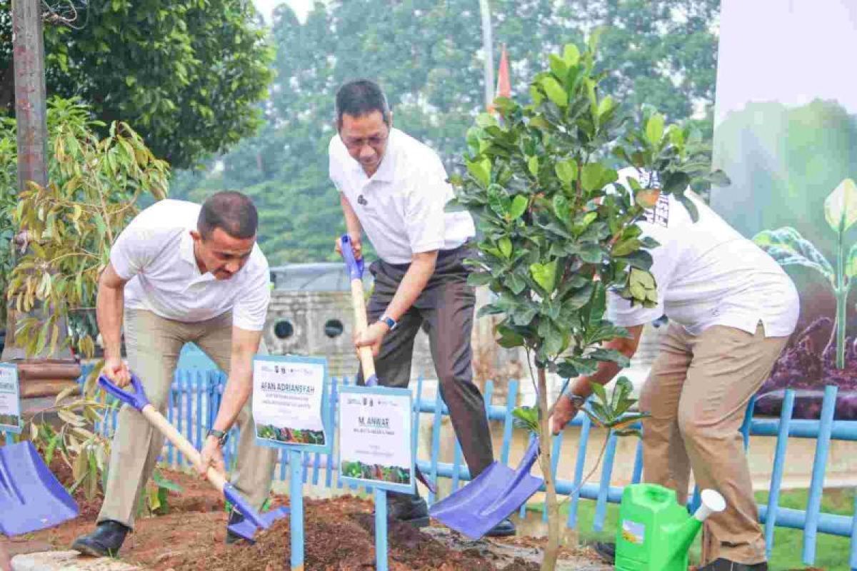 Sambut Hari Tanam Pohon, Pemprov DKI tanam 2.000 bibit di Duren Sawit