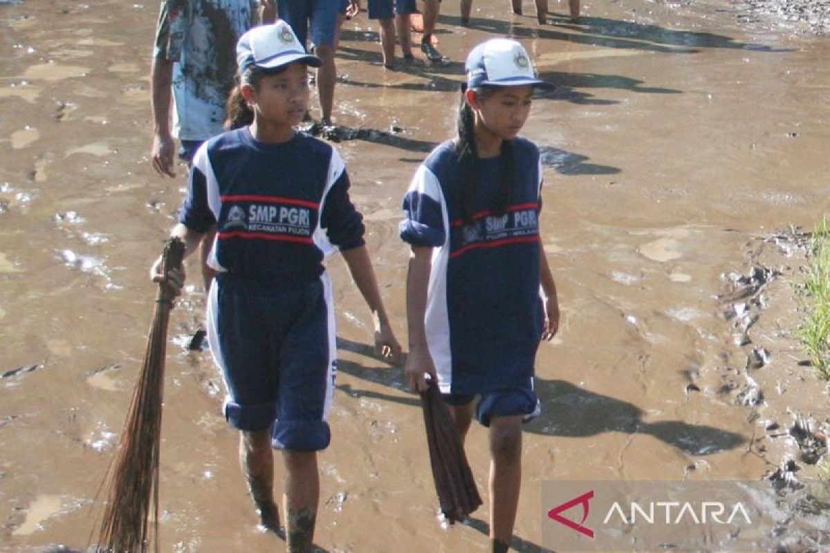 Banjir landa wilayah Pujon Kabupaten Malang, tinggi air capai 1 meter