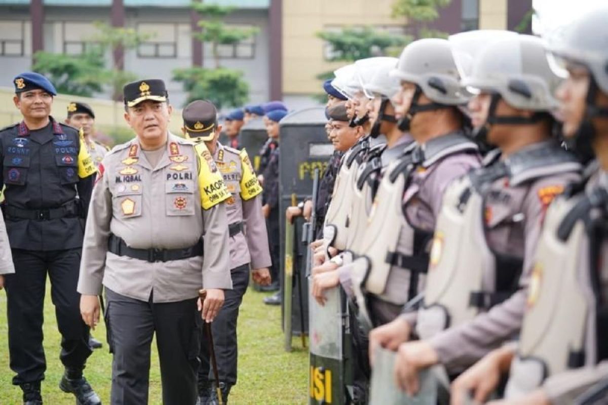 Periksa kesiapan pasukan, Kapolda Riau : Kami siap amankan proses pemilu termasuk saat kampanye