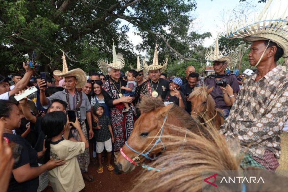 Ganjar Pranowo kagum tradisi Hus di Pulau Rote-NTT