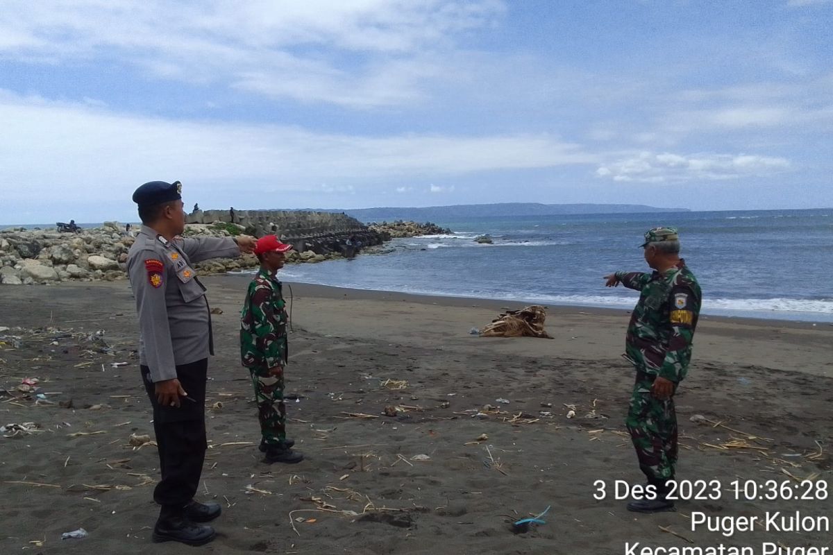 Seorang pelajar tewas terseret ombak Pantai Pancer di Jember