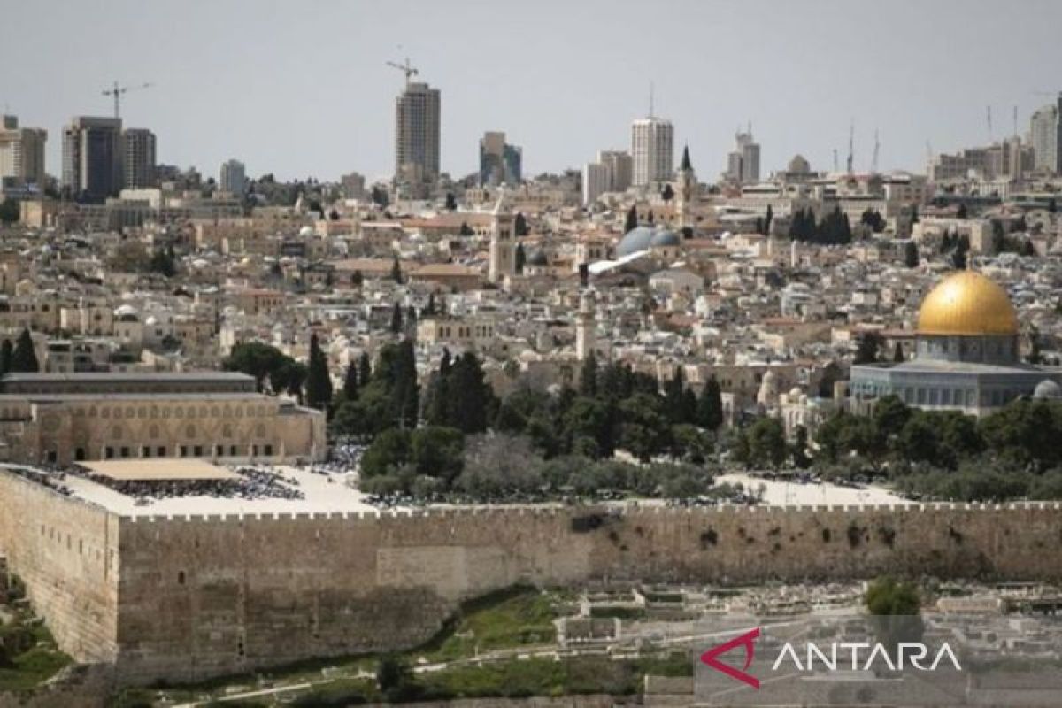 Hamas serukan penghentian pengepungan Masjid Al-Aqsa oleh Israel