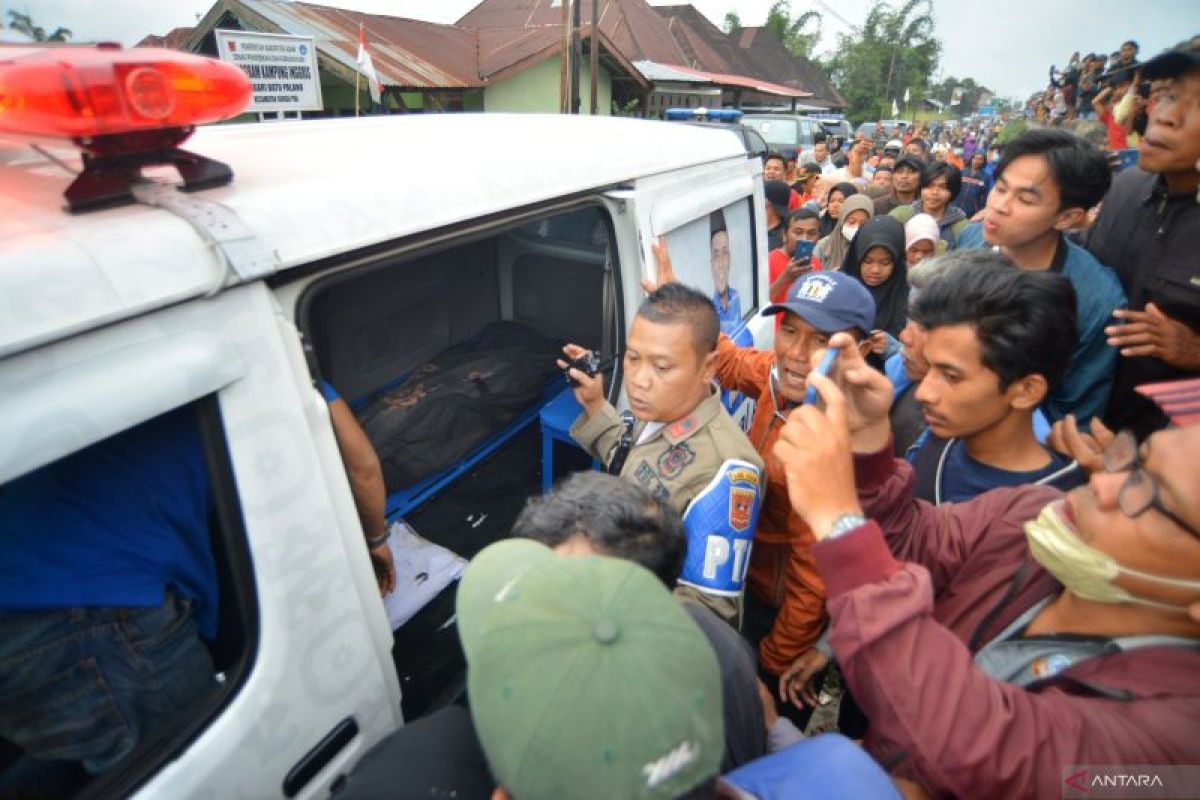 Basarnas Padang: Tiga korban erupsi Marapi telah dievakuasi