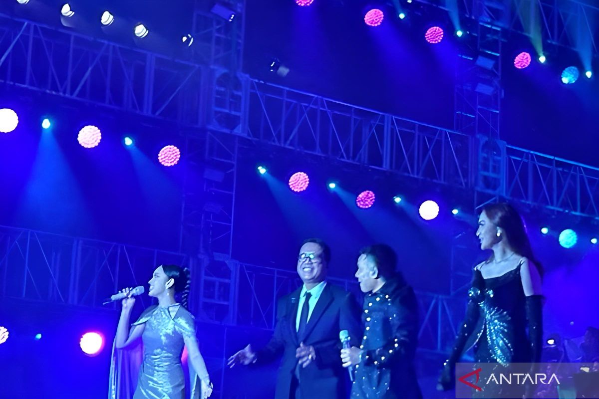 Andi Rianto sukses menggelar konser "The Sound of Colors II"