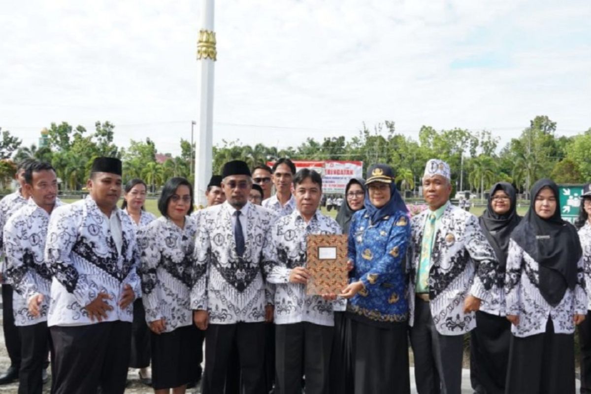 Penjabat Wali Kota berkomitmen perjuangkan kesejahteraan guru