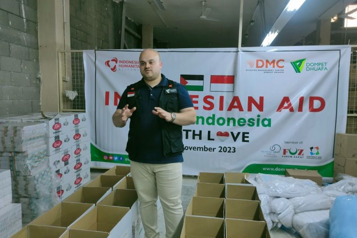 Mush'ab, relawan yang rela tinggalkan keluarga demi distribusi bantuan bagi rakyat Palestina