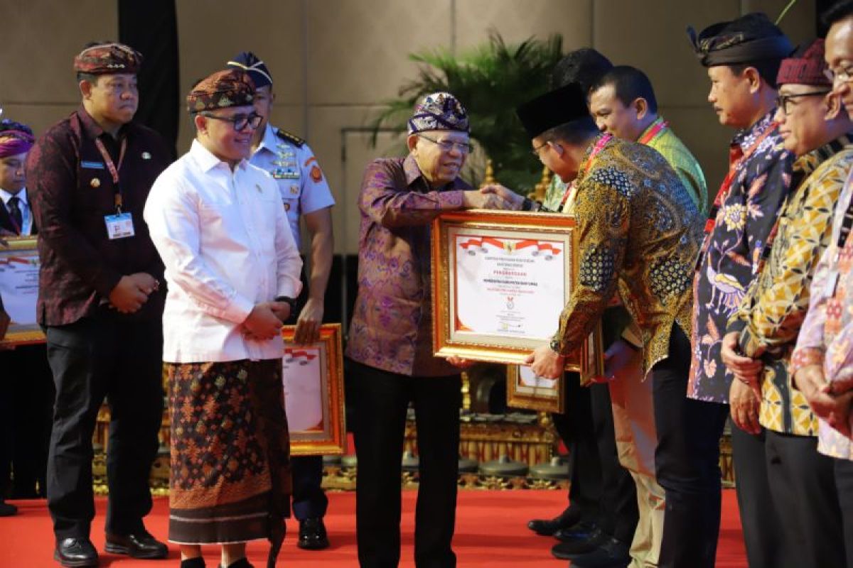 Pemkab Banyumas raih penghargaan SAKIP predikat A