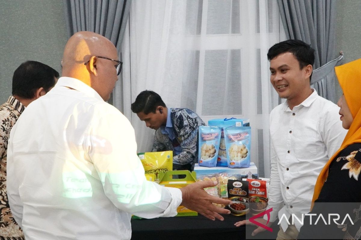 PLN UID Sumbar beri UMKM pelatihan design dan packaging aesthetic